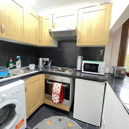 Private Double Room In Stratford ロンドン エクステリア 写真