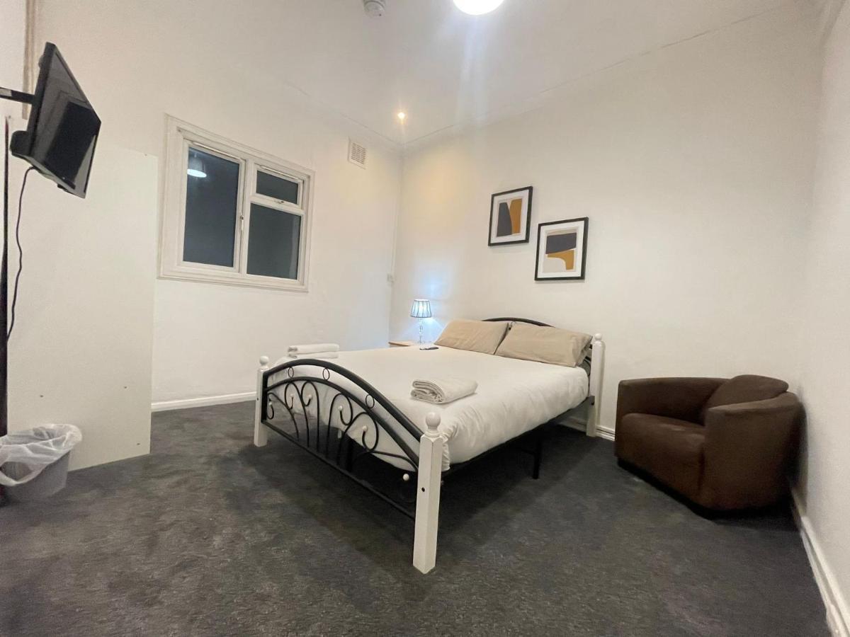Private Double Room In Stratford ロンドン エクステリア 写真